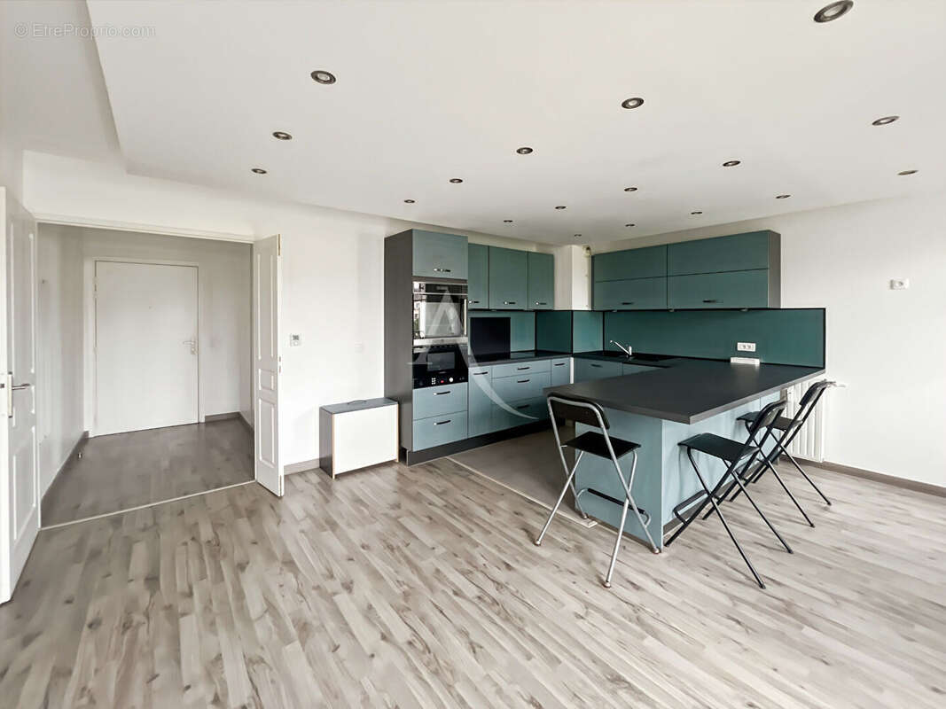 Appartement à VAUREAL