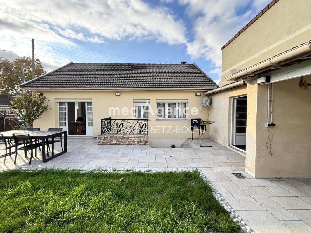 Maison à DEUIL-LA-BARRE