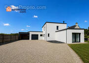 Maison à TREDREZ-LOCQUEMEAU