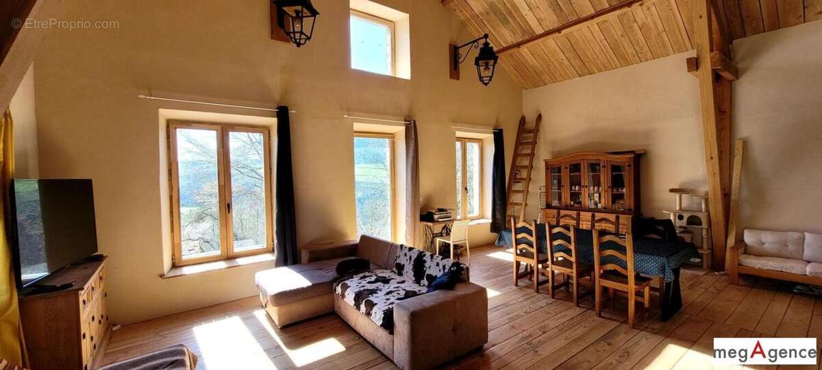 Maison en pierre + grange + 3 200 m² terrain – Cévennes - photo 7