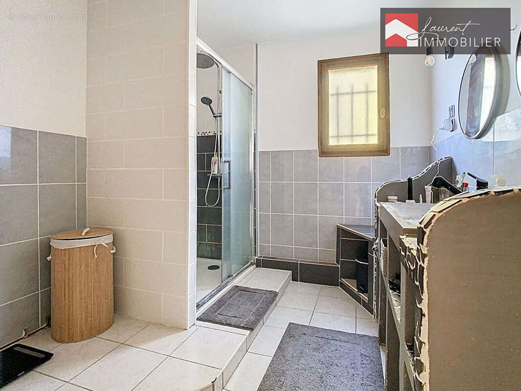 Maison à PONT-DE-VAUX