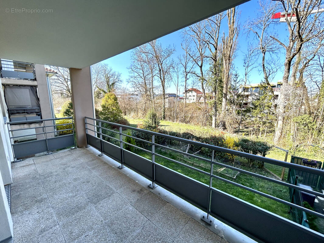 Appartement à VETRAZ-MONTHOUX