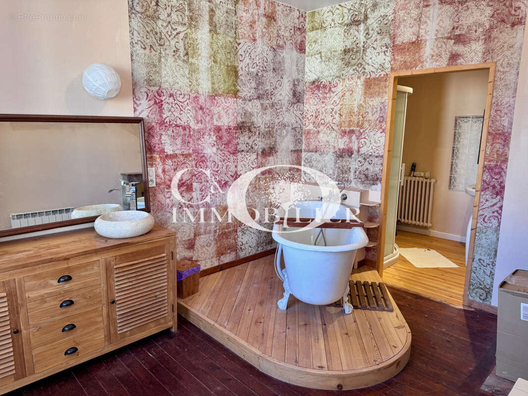 Maison à ROCHESERVIERE