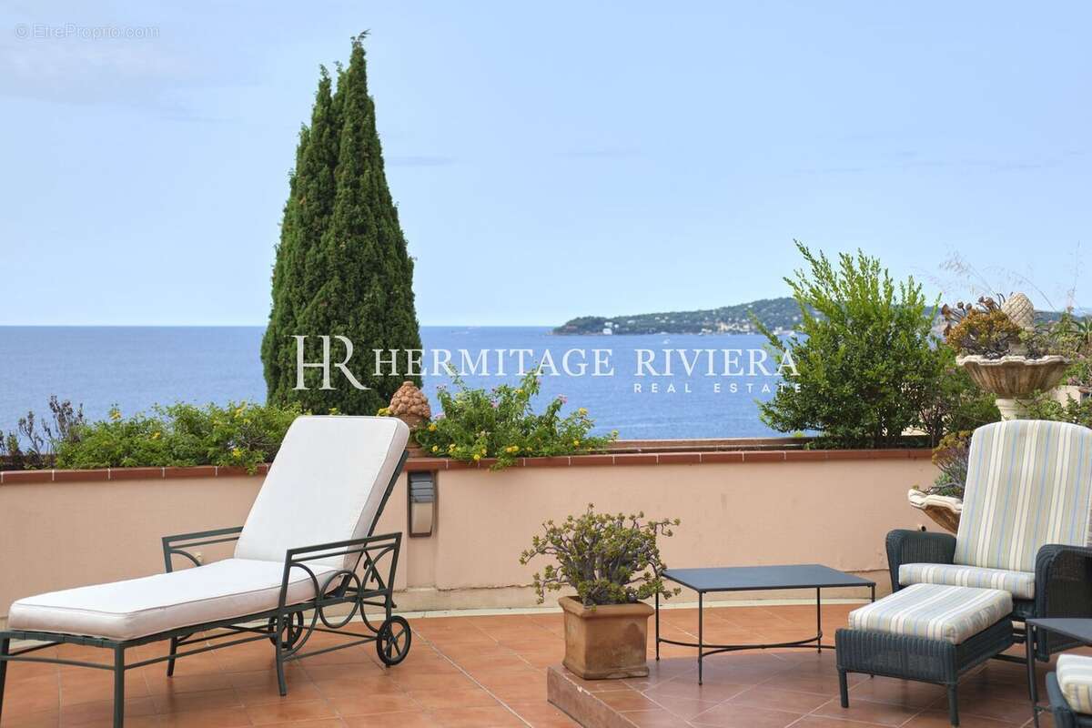 Appartement à CAP-D'AIL