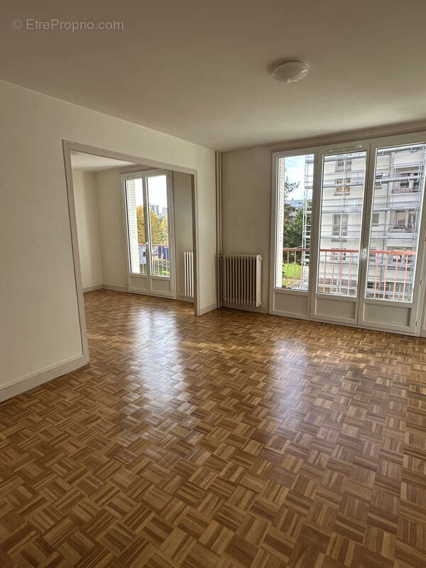 Appartement à MELUN