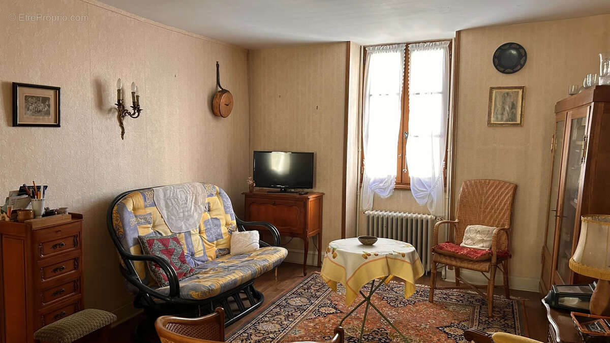 Maison à ARGENTON-SUR-CREUSE