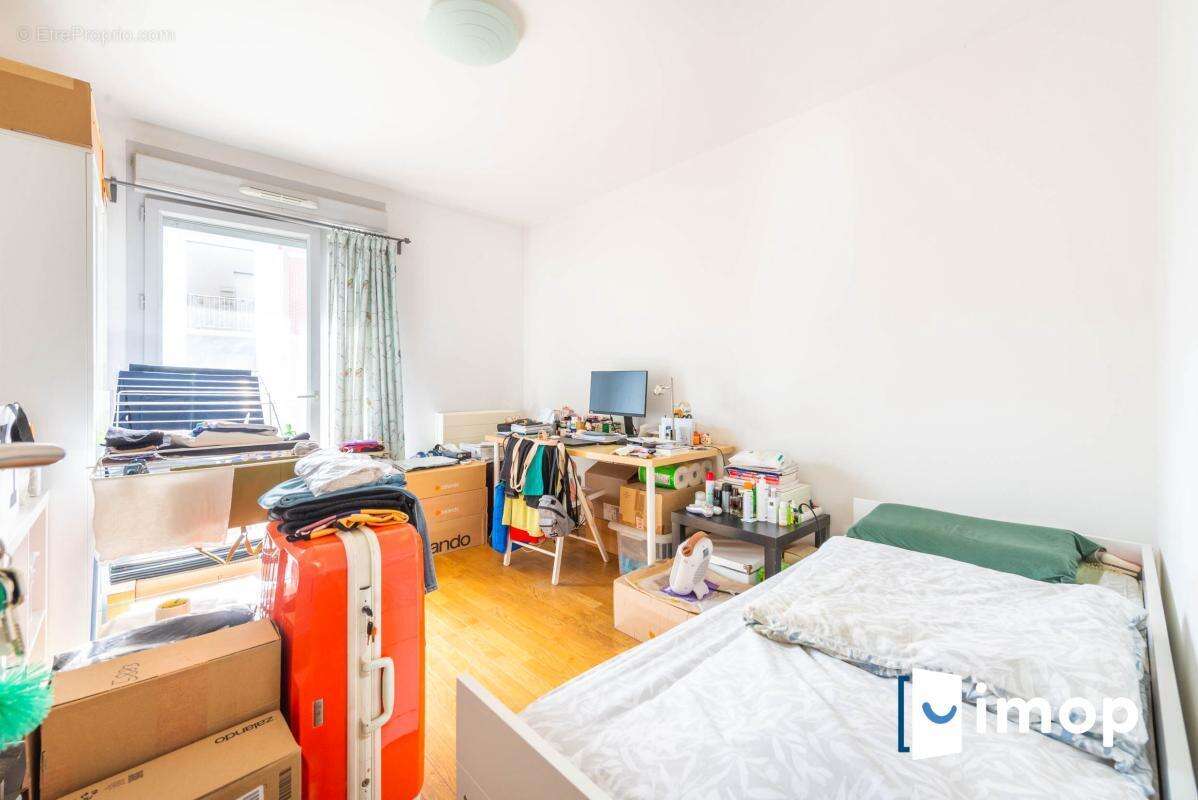 Appartement à NANTERRE