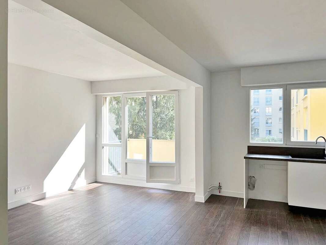 Appartement à SAINT-MAUR-DES-FOSSES