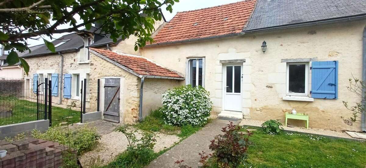 Maison à BAUGE