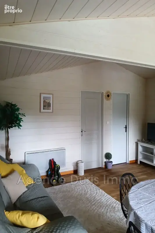 Maison 3 pièces 46 m² à vendre à Rochechouart (87600) - photo 5