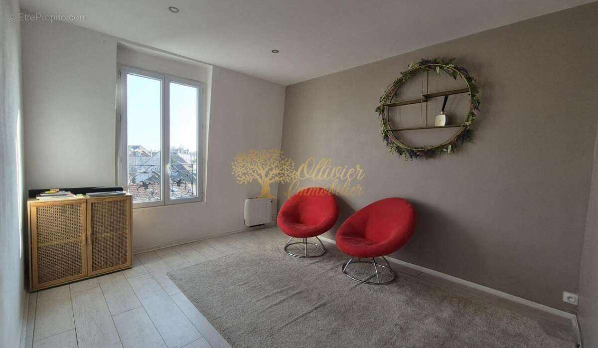 Appartement à LE PERREUX-SUR-MARNE