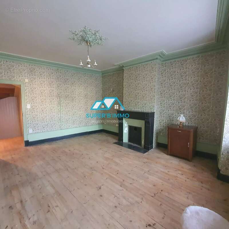 Maison à LAVOUTE-CHILHAC