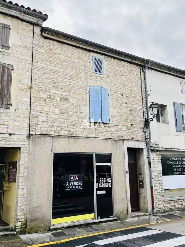 Appartement à MAINE-DE-BOIXE