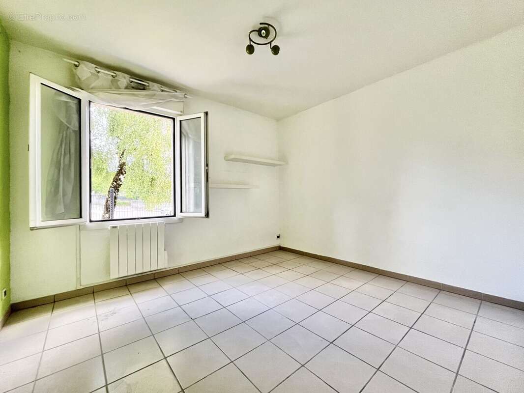 Appartement à GROISY