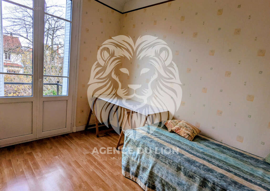 Maison à BEAUCHAMP
