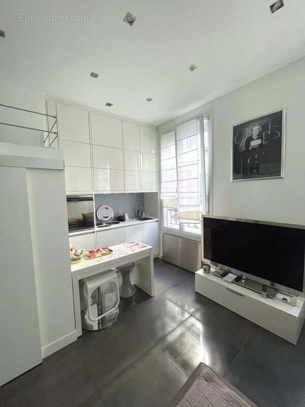 Appartement à PARIS-9E