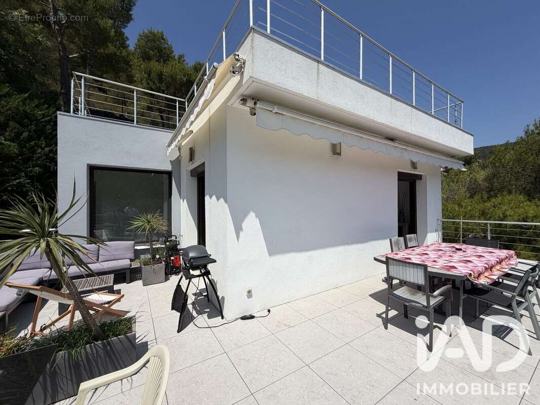 Maison 191 m² à La Turbie  - photo 7