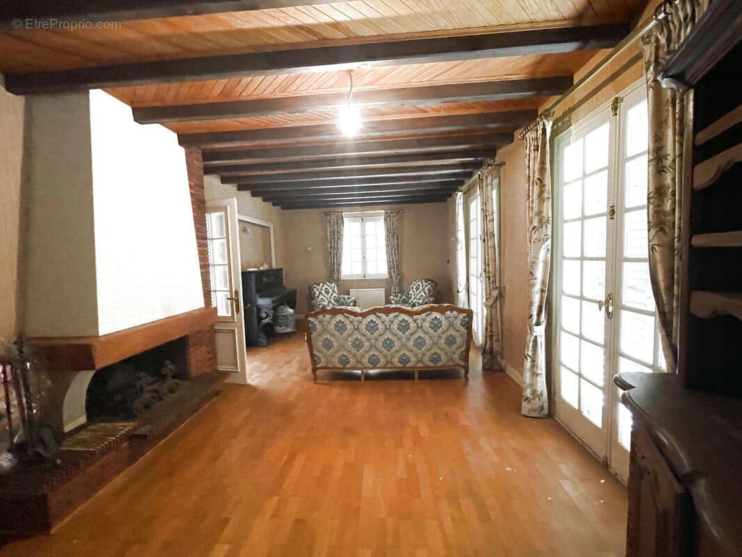 Belle maison d'architecte avec grands combles amenageables - photo 2
