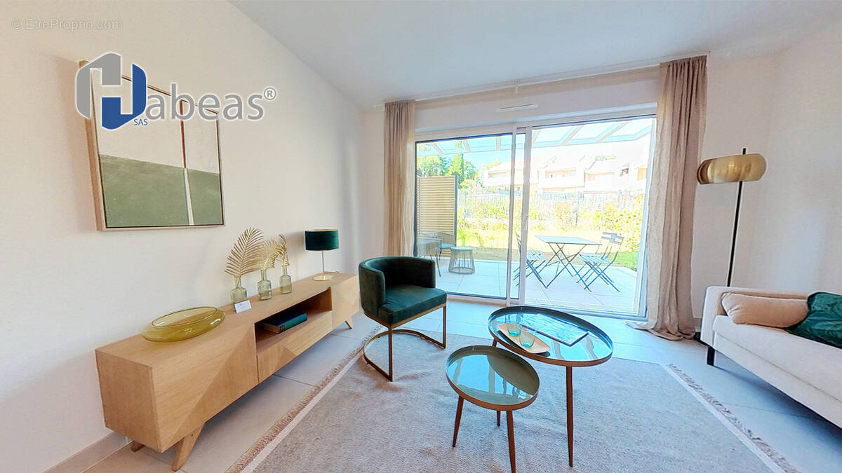 Maison à SAINT-PIERRE-DE-CHANDIEU