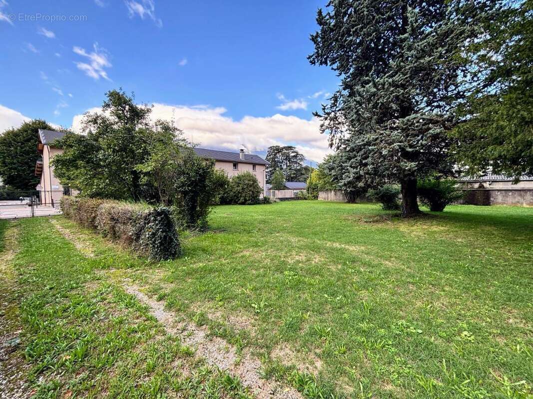 Maison à SAINT-EGREVE