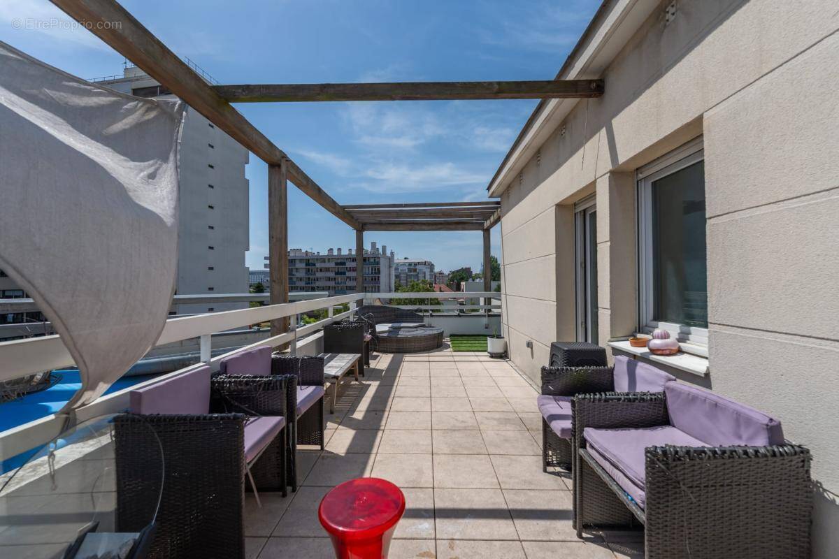 Appartement à ASNIERES-SUR-SEINE