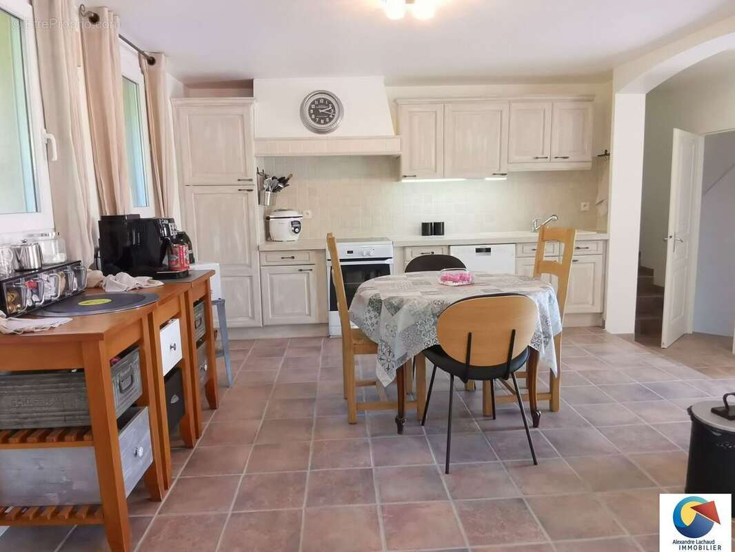 Maison à SAINT-QUENTIN-FALLAVIER