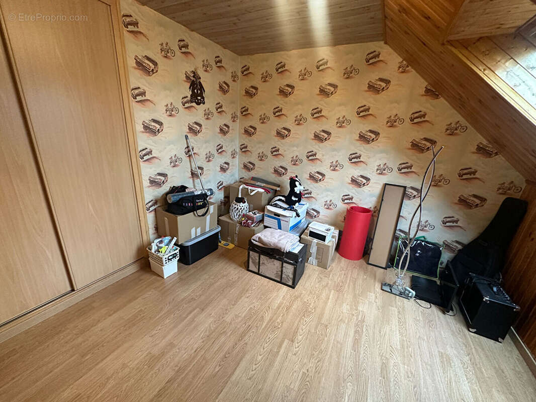 Maison à ARS-SUR-MOSELLE