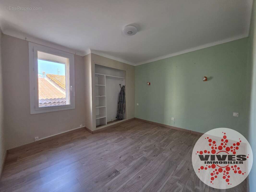 Vigneronne rénovée : 102 m² habitables, 250 m² utiles ! Garage 84 m² & Parking privatif devant la terrasse - photo 4