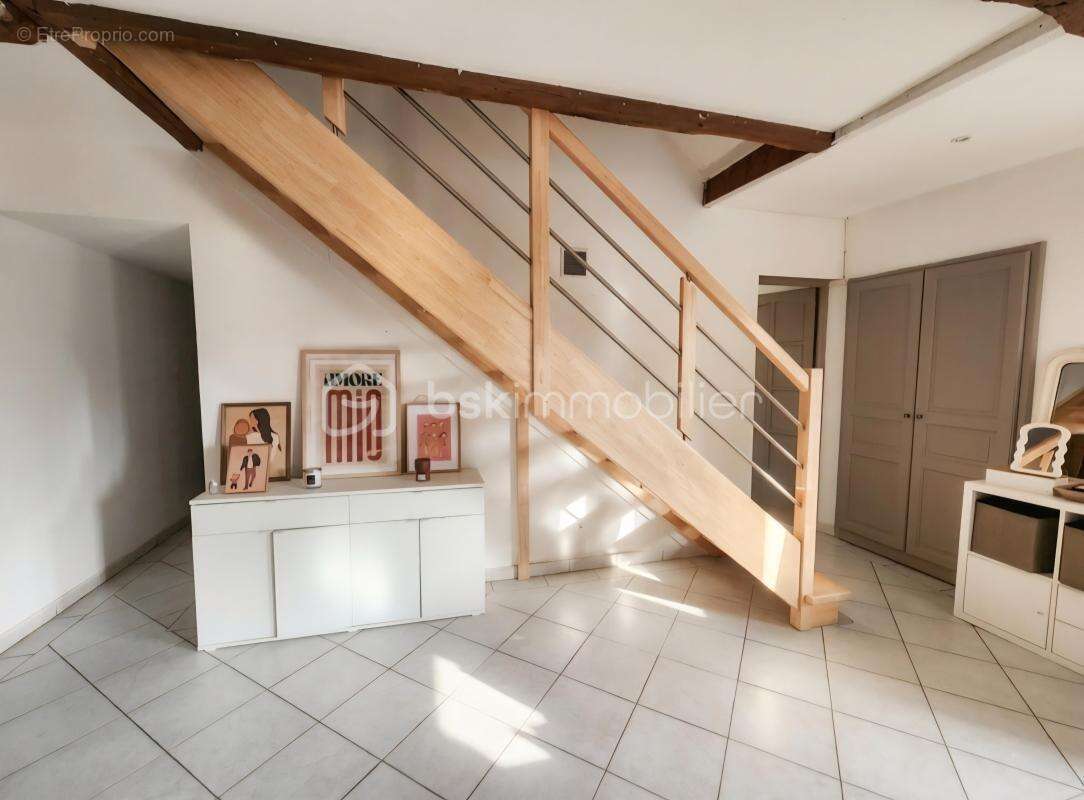 Maison à CHATILLON-SUR-CHALARONNE