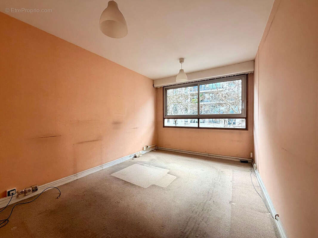Appartement à PARIS-19E