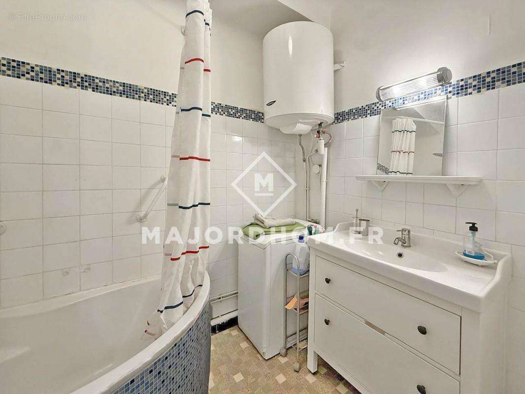 Appartement à MARSEILLE-7E
