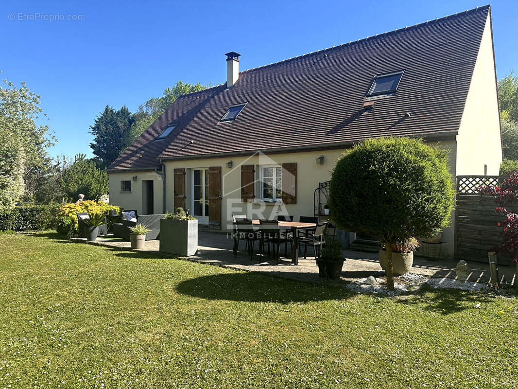 Maison à VOULX