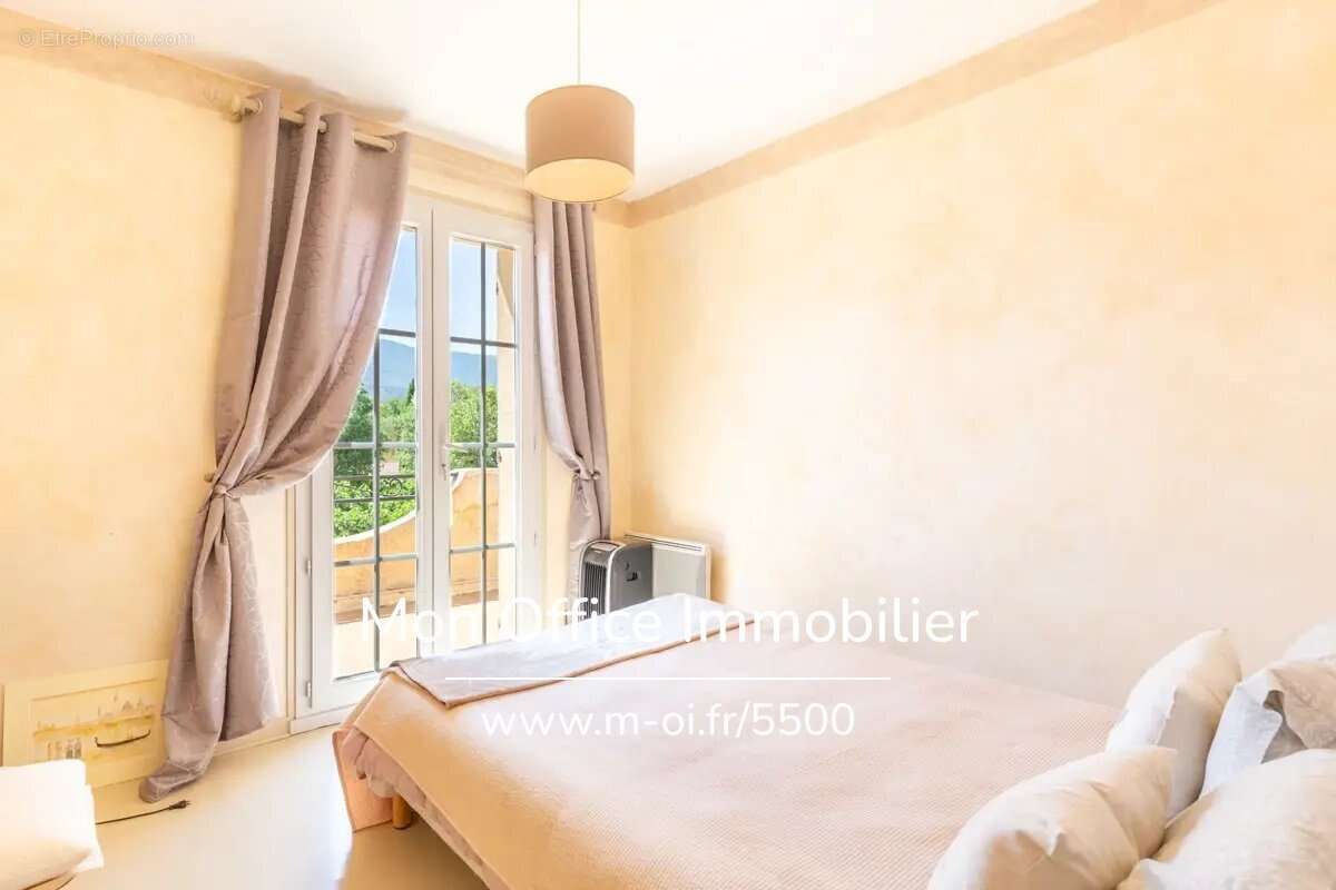 Maison à SAINT-ZACHARIE