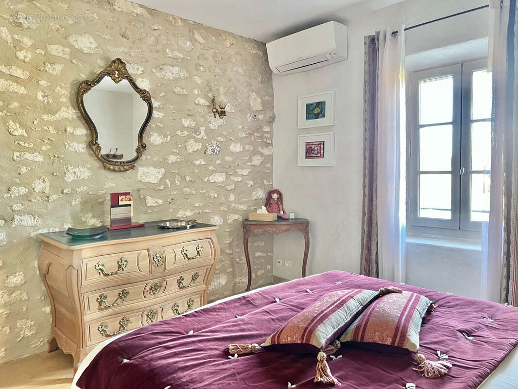Maison à OPPEDE