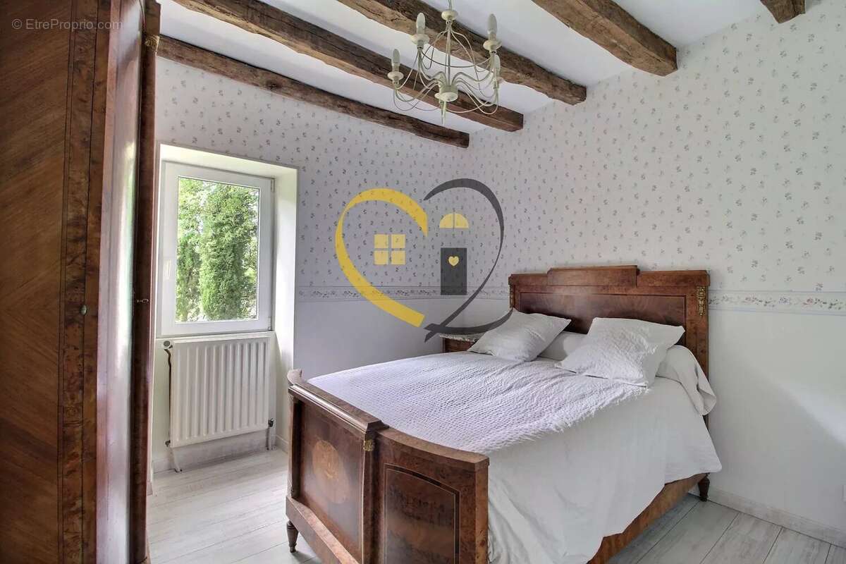 Maison à SAINT-DENIS-DE-PALIN