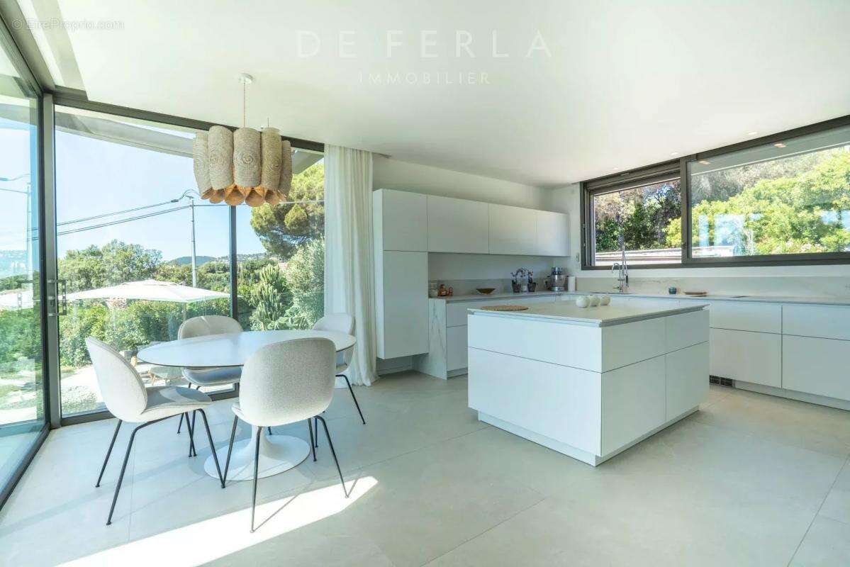 Maison à CAVALAIRE-SUR-MER