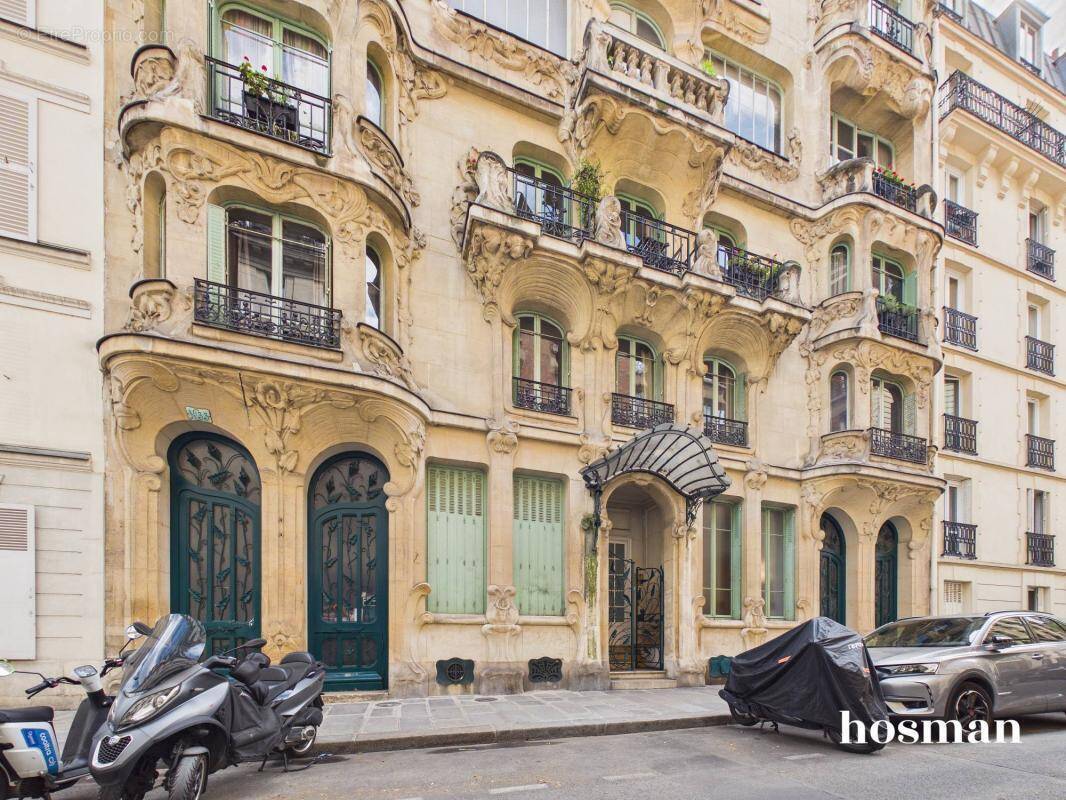 Appartement à PARIS-7E