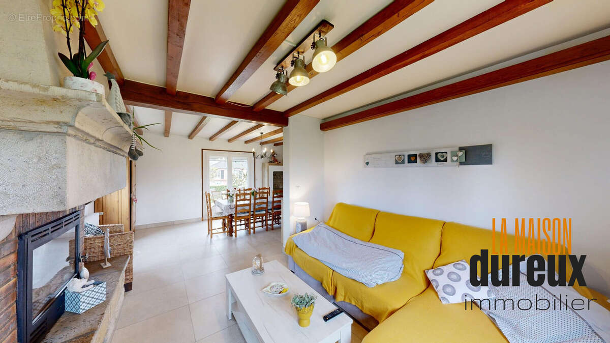 Maison à DAMPIERRE-SUR-SALON