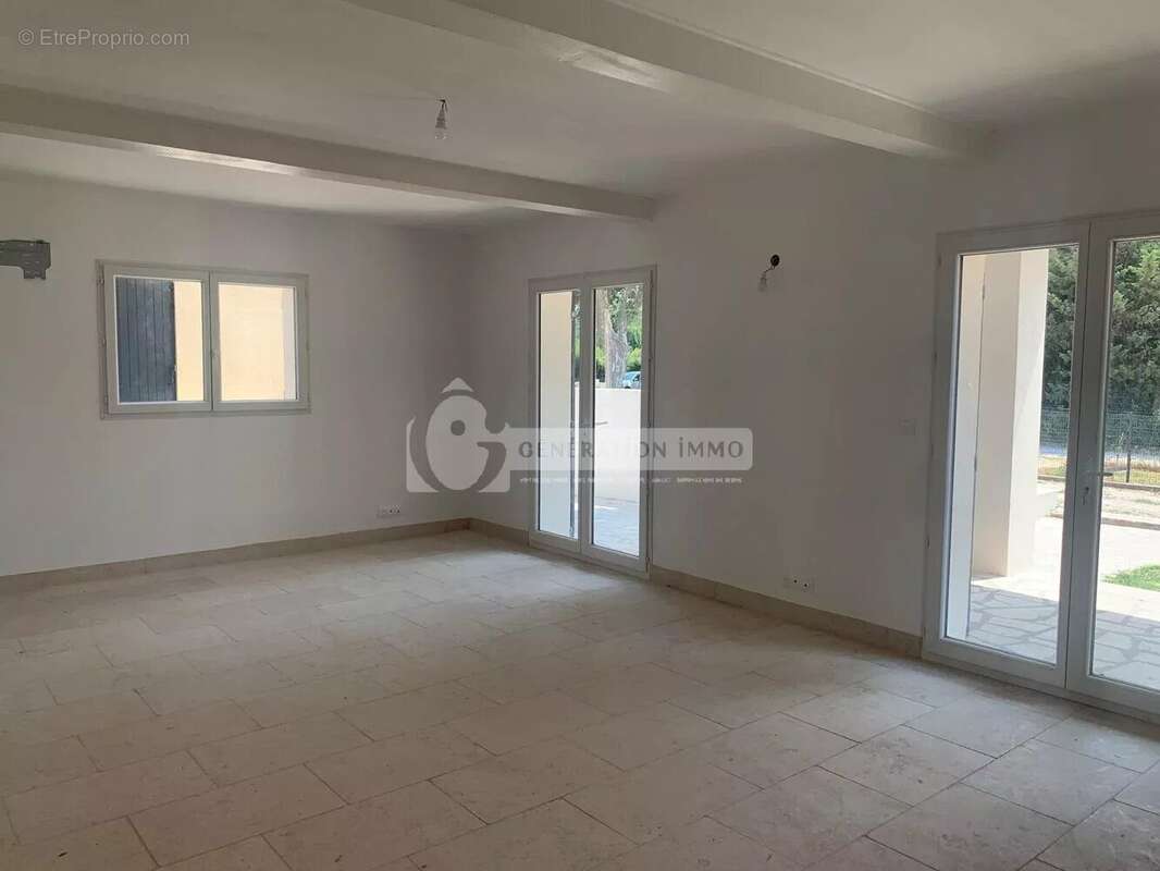 Fontvieille - Maison rénovée 4 chambres - photo 4