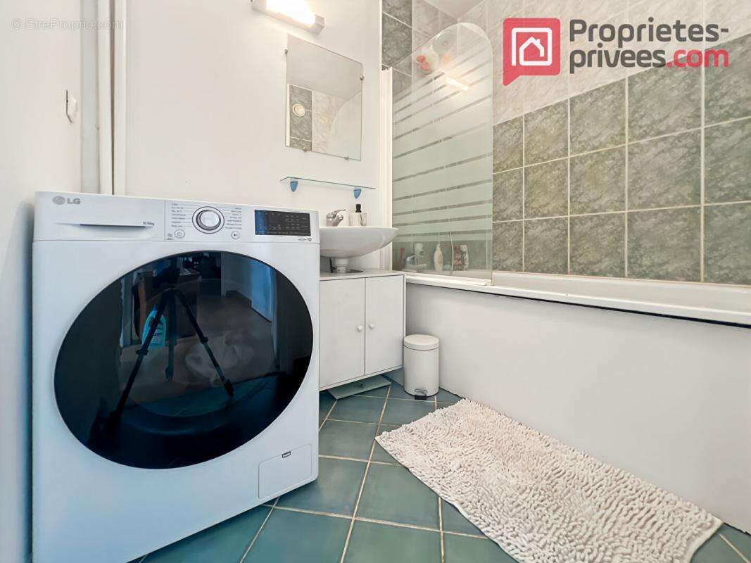 Appartement à MONS-EN-BAROEUL