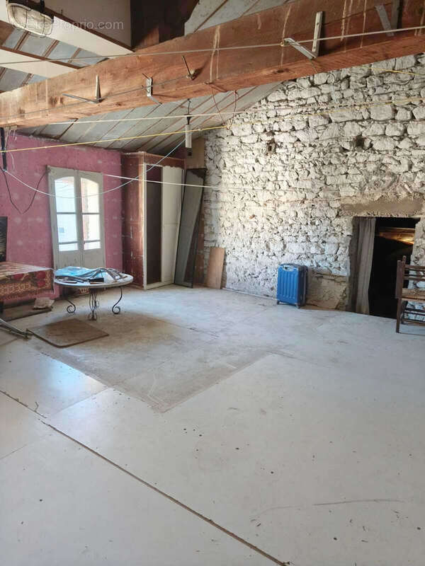 Maison à SAINTE-FLORINE