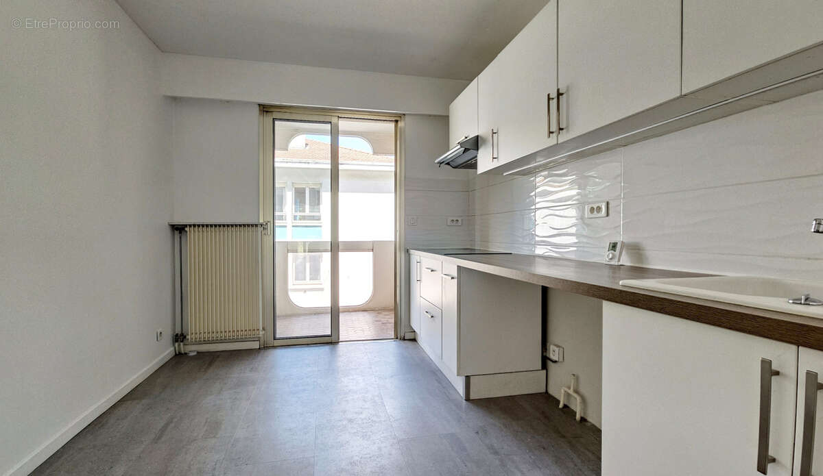 Appartement à LYON-6E