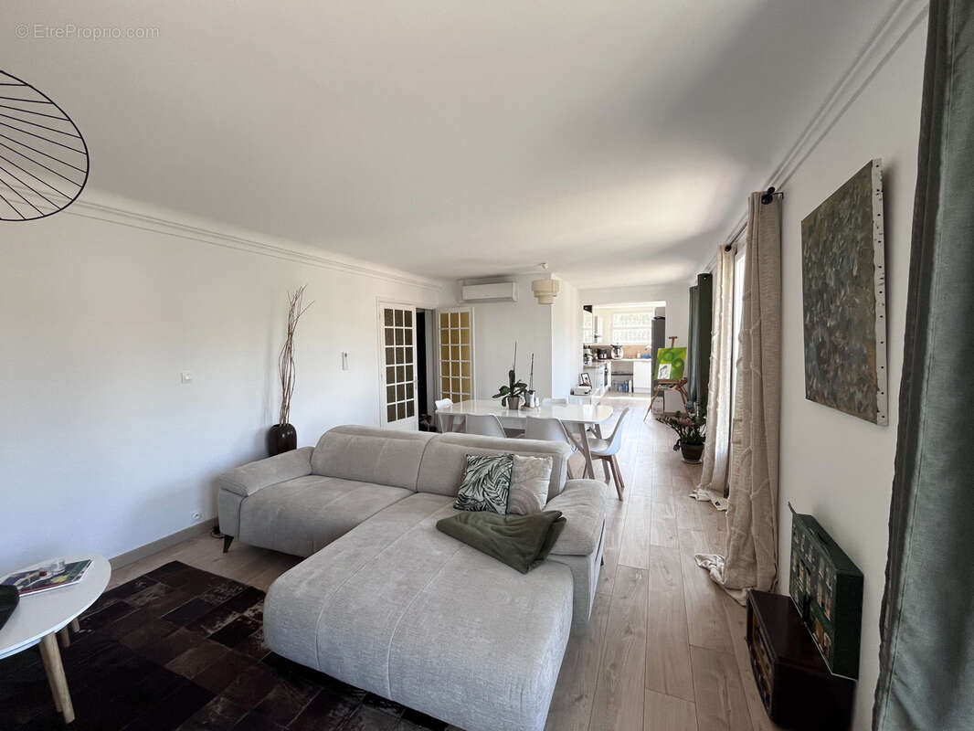 Appartement à SIX-FOURS-LES-PLAGES