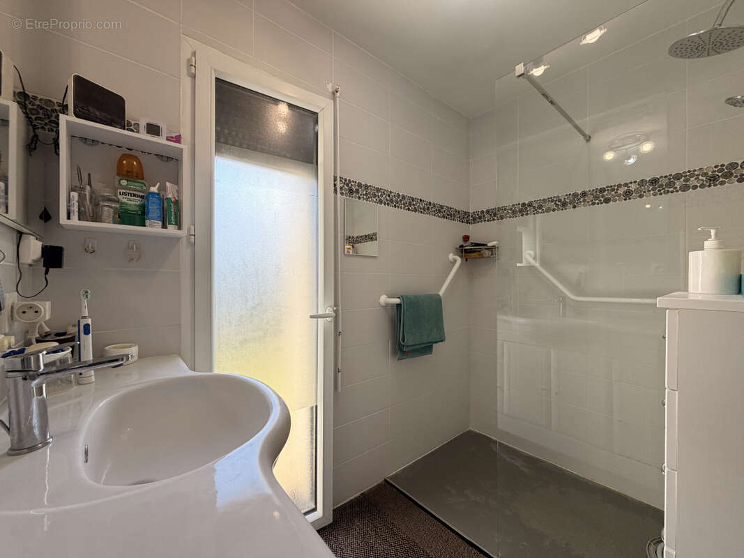 Maison à GILLY-SUR-ISERE