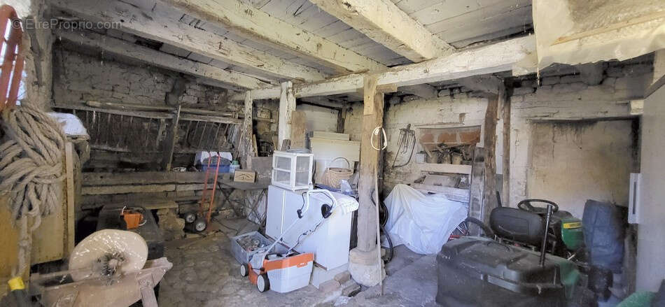 Maison à MONTFAUCON