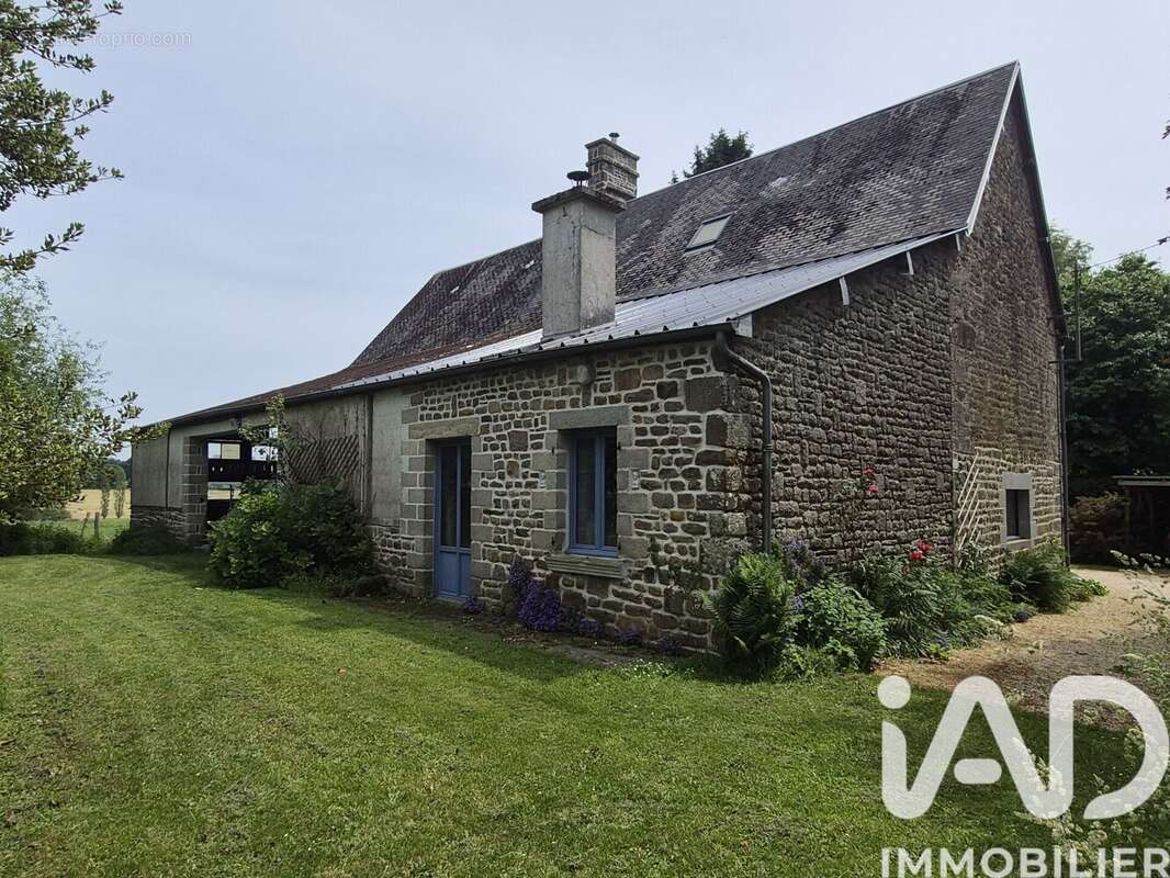 Maison 130 m² à Saint-Clement-Rancoudray  - photo 3