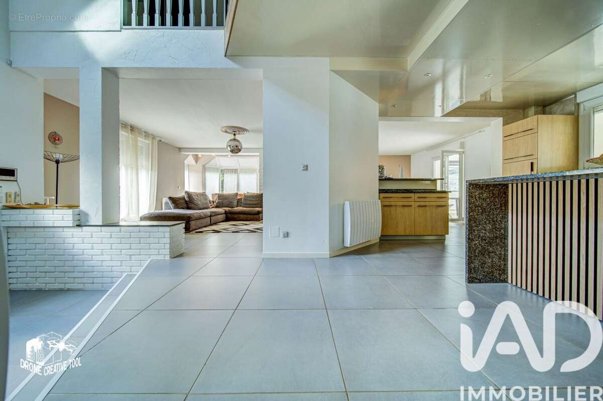 Photo 3 - Maison à MARLY