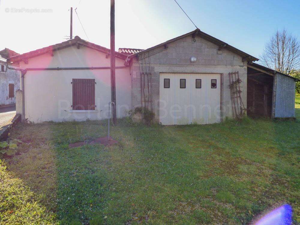 Maison à SAUZE-VAUSSAIS