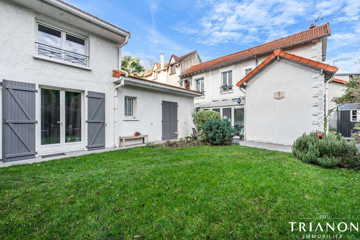A vendre a suresnes quartier republique maison 7 pieces / 5 chambres - photo 5