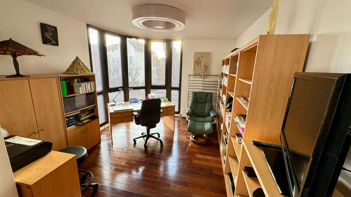 Appartement à ENGHIEN-LES-BAINS